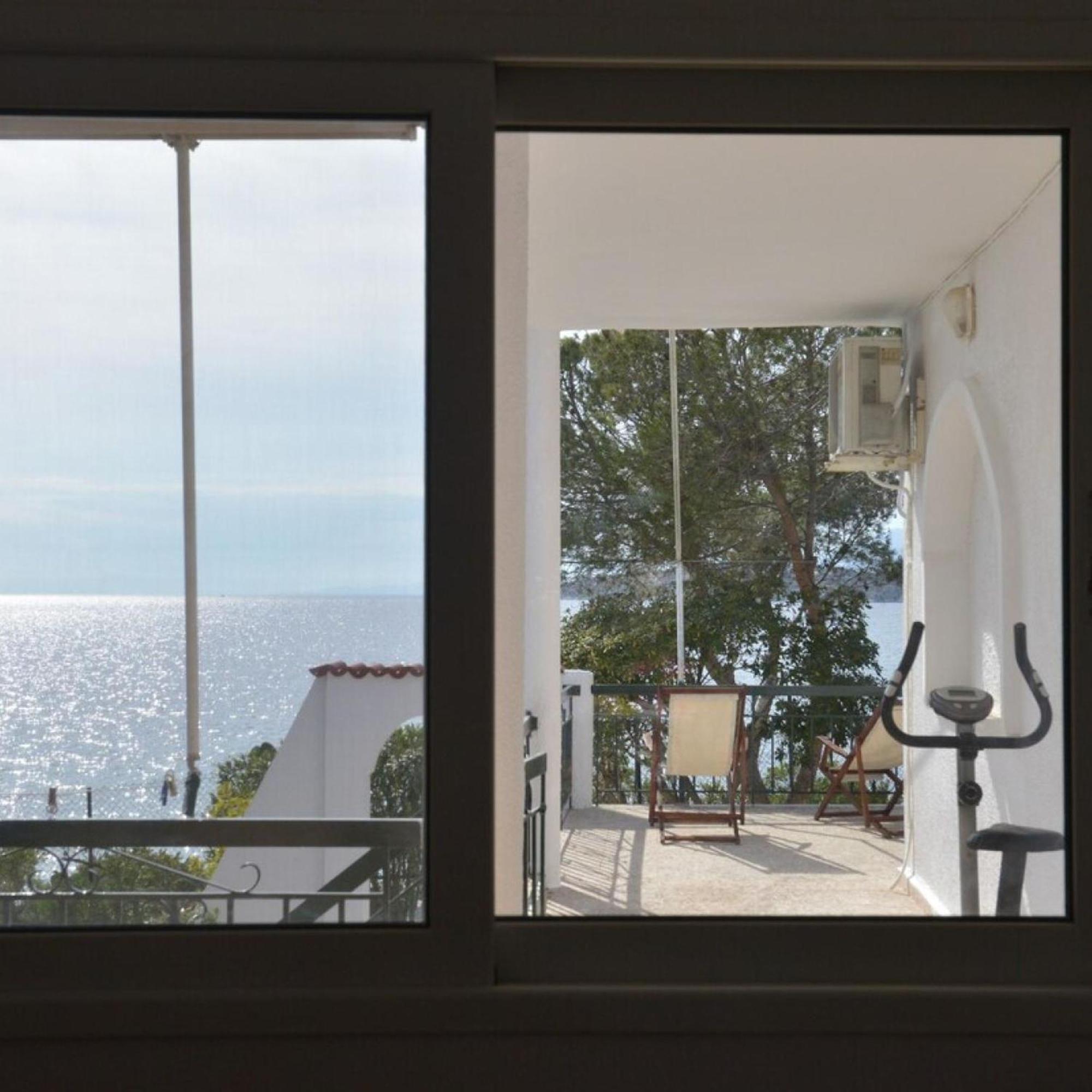 Salamis Beachfront House Exterior photo