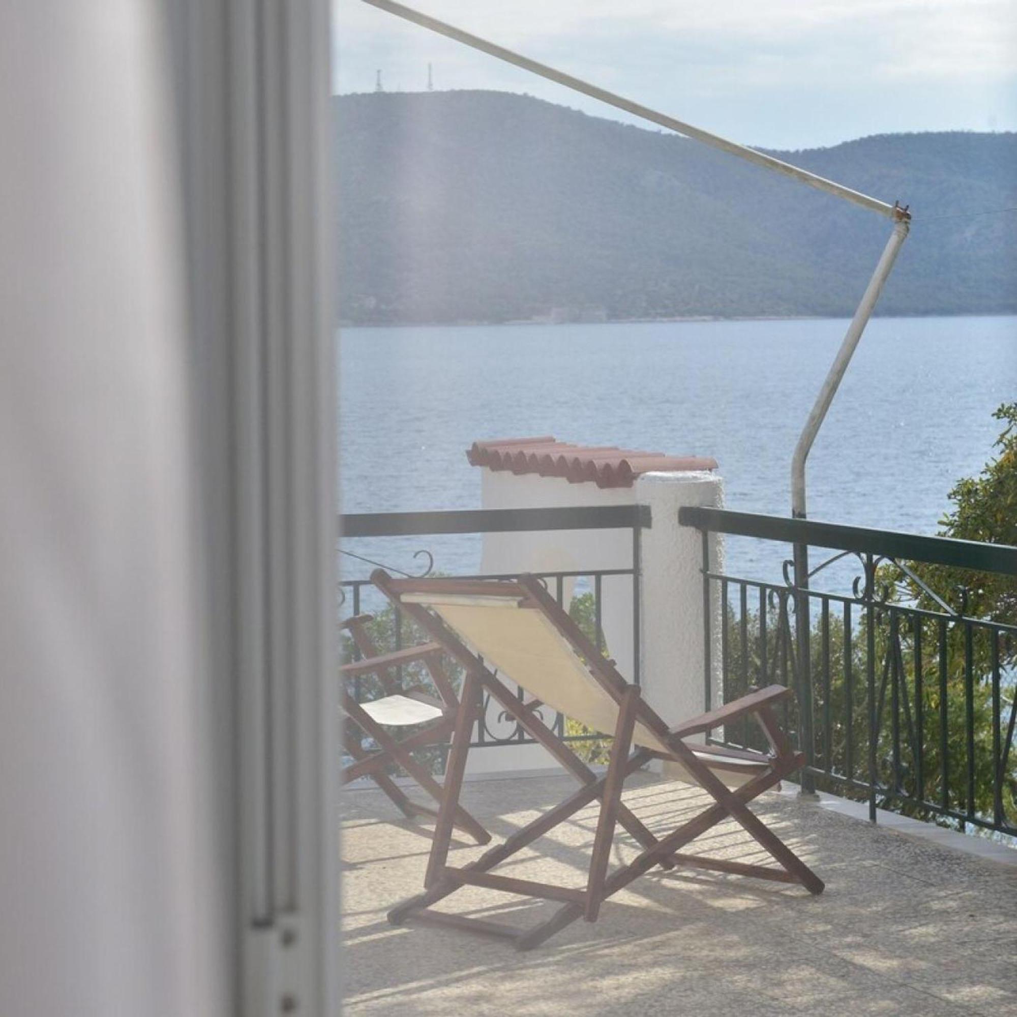 Salamis Beachfront House Exterior photo